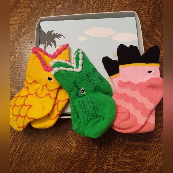 🆓Tropical Trio Infant Socks - Picture 2 of 5
